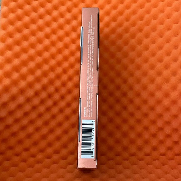 LORAC Unzipped Eye Shadow Palette in Unauthorized - Picture 4 of 8